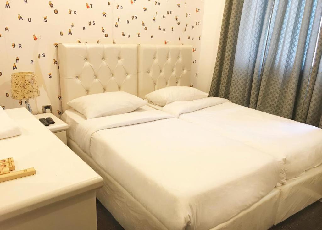 Hotel Leaders Plaza Salmiya Kuwait City Exteriör bild